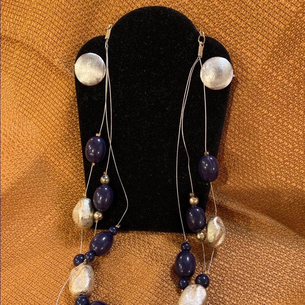 Vintage floating necklace and earrings